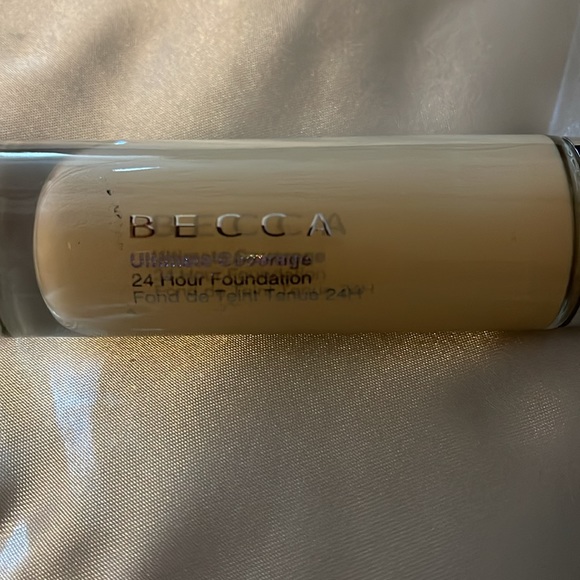 Becca, ultimate coverage 24 hour foundation In Shell(Color) - Picture 2 of 5
